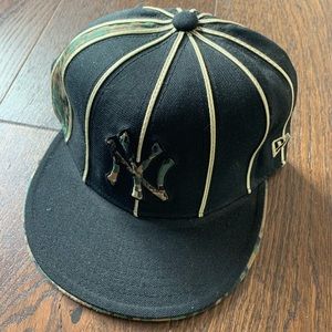 Yankee fitted army print design black green 7 3/8